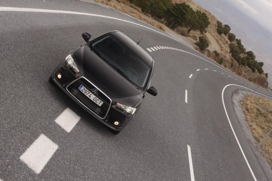  Mitsubishi Lancer Sportback 2008 года  (фото 25 из 42)